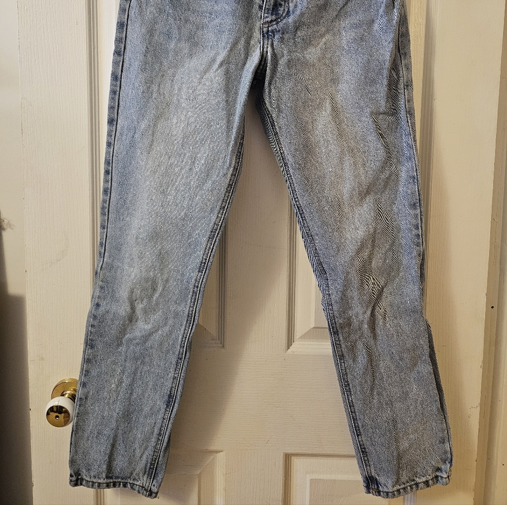 Classic High Rise Blue Jeans - Picture 12 of 12
